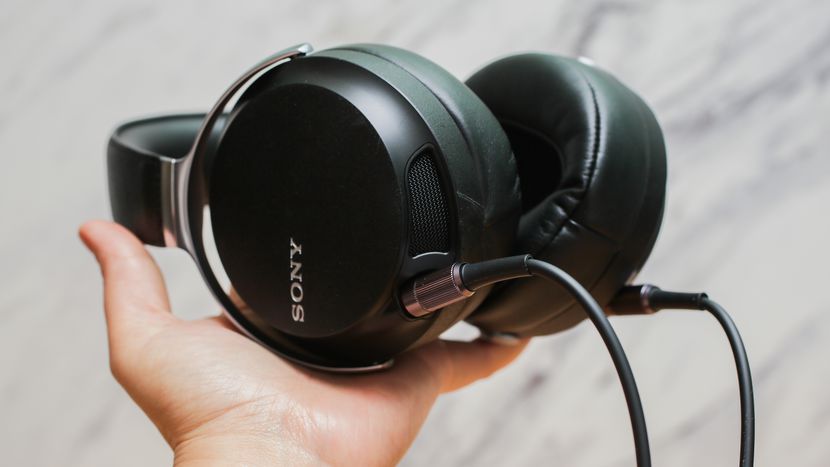 Giới thiệu về tai nghe bluetooth giá rẻ Sony Z7 